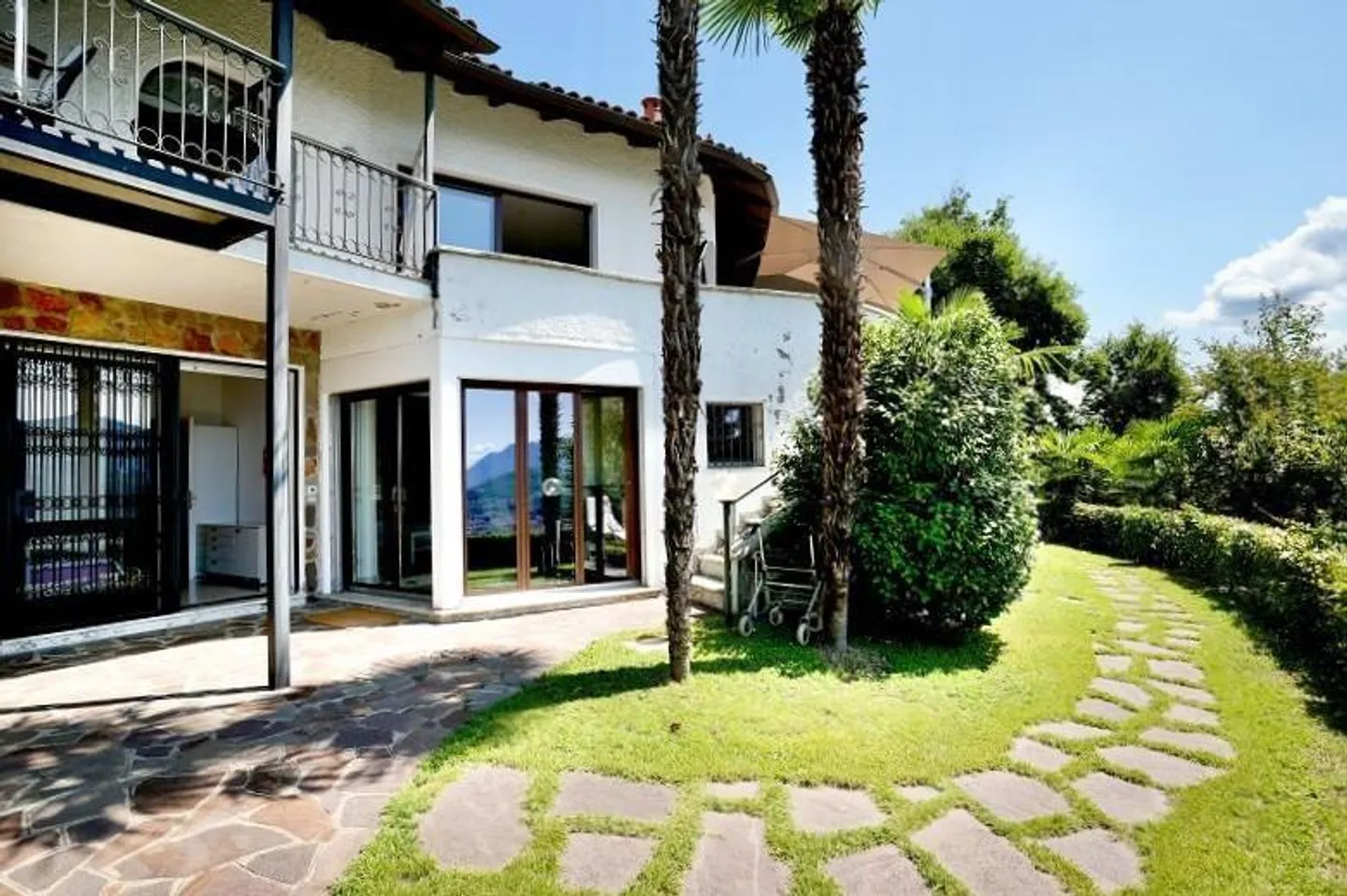 Villa di 7 1/2 locali vista panoramica sul lago - Foto 41 di 47