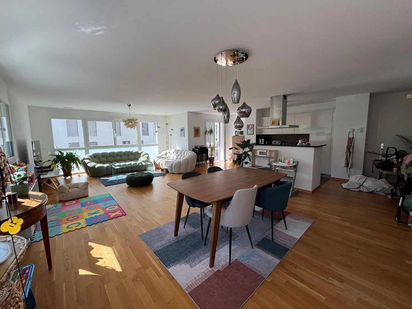 Stunning 4.5 rooms on the 2nd floor - Photo 2 of 9
