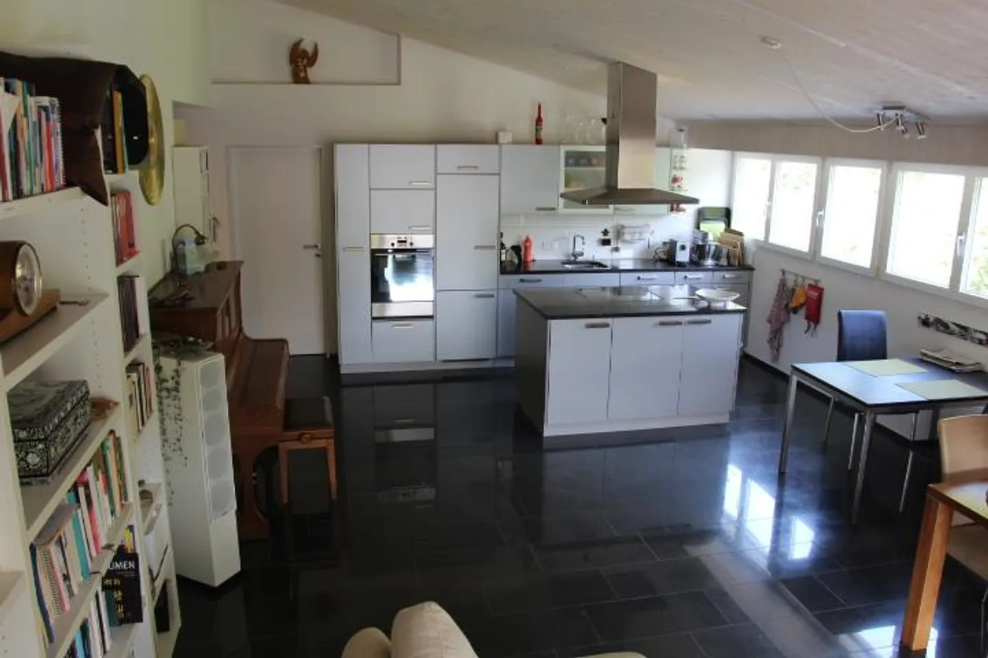 6.5 Room Maisonette Penthouse - Photo 9 of 17