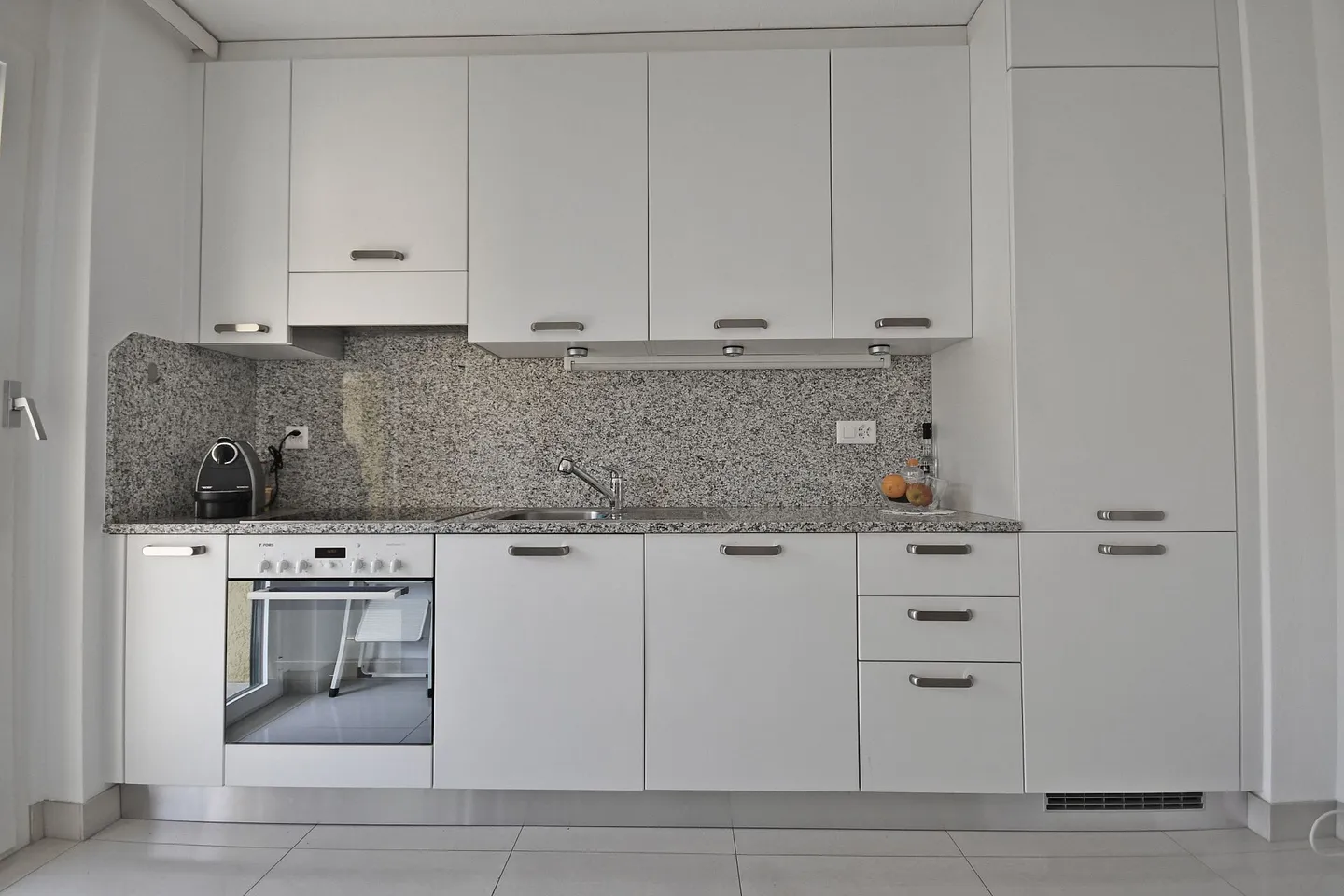 2.5-room condominium including 1 parking space - Photo 7 of 9