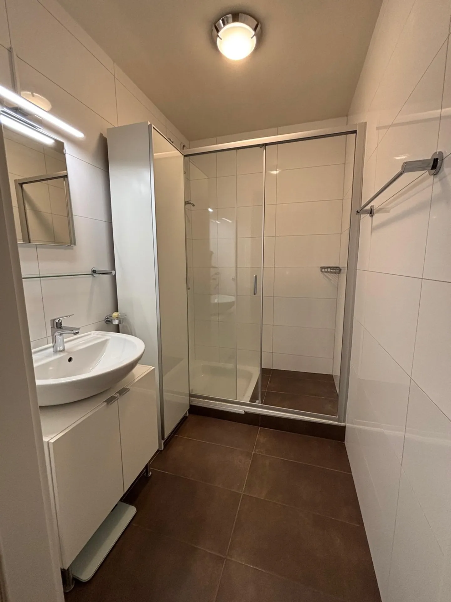 Stunning 4.5 rooms on the 2nd floor - Photo 7 of 9