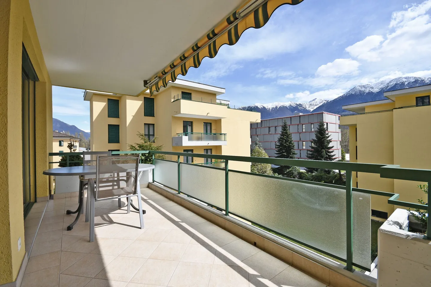 2.5-room condominium including 1 parking space - Photo 9 of 9