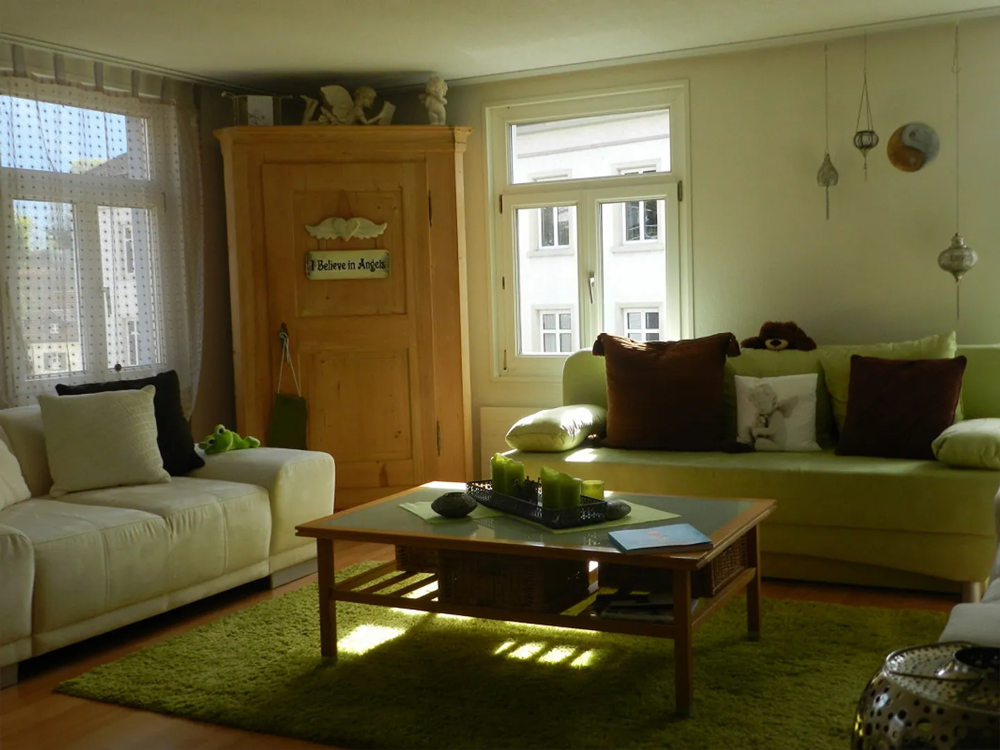 Appartement spacieux de 4 1/2 pièces avec terrasse couverte de 38m2 - Photo 3 sur 13