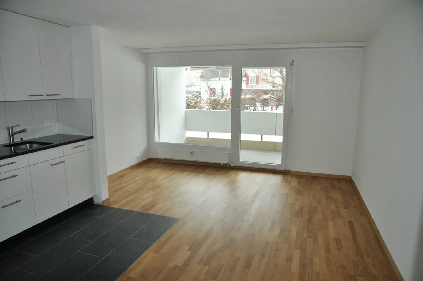 Helles Studio mit Balkon in Thun - Foto 2 von 7