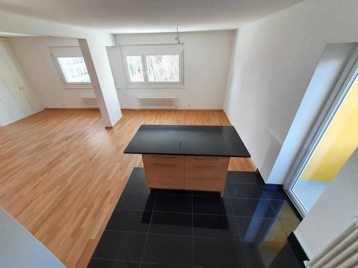 Duplex con 4,5 camere di 162 m² ciascuna - Foto 2 di 11