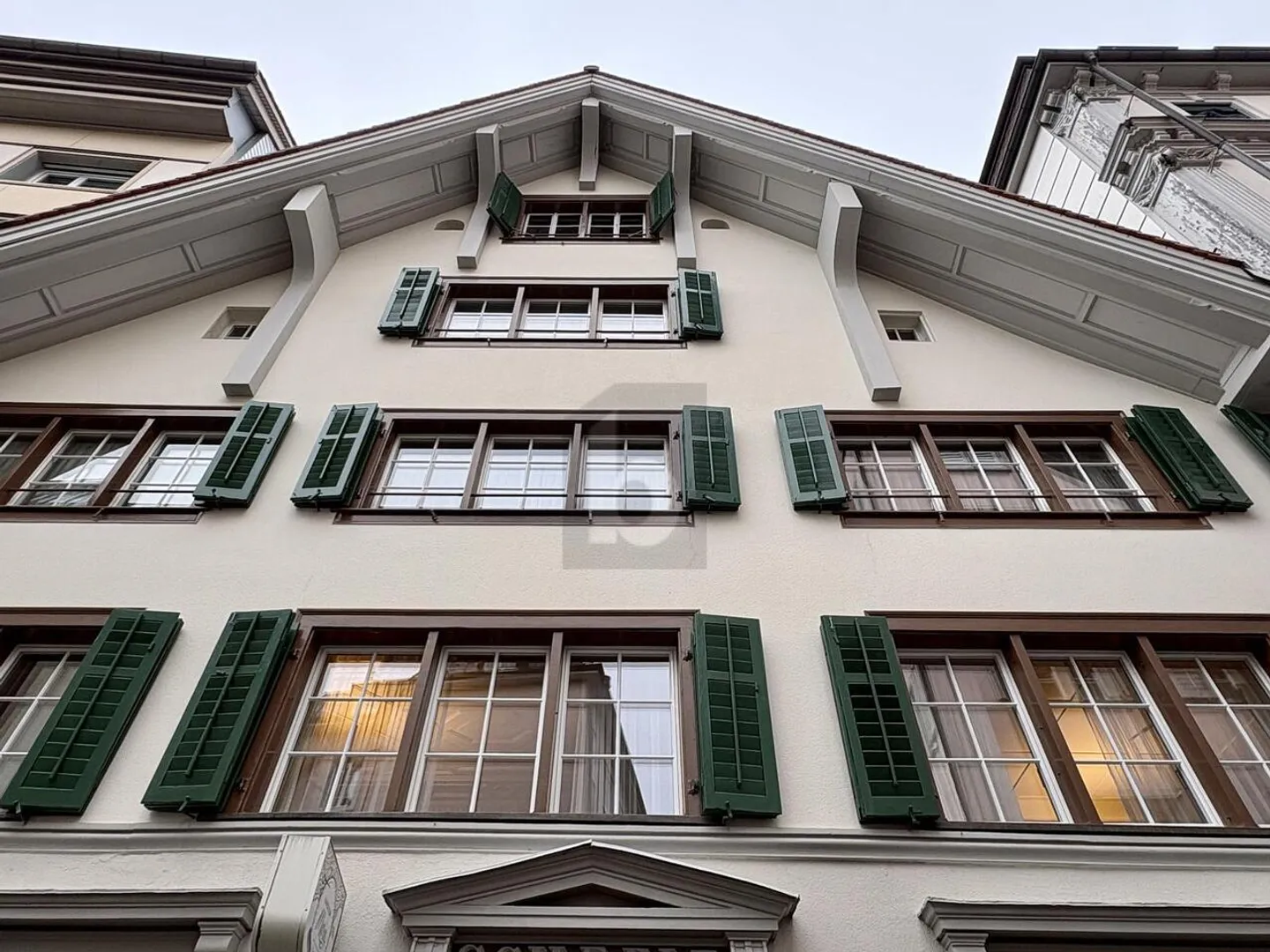 CENTRALE, TRANQUILLO E FRESCAMENTE RISTRUTTURATO - Foto 1 di 6