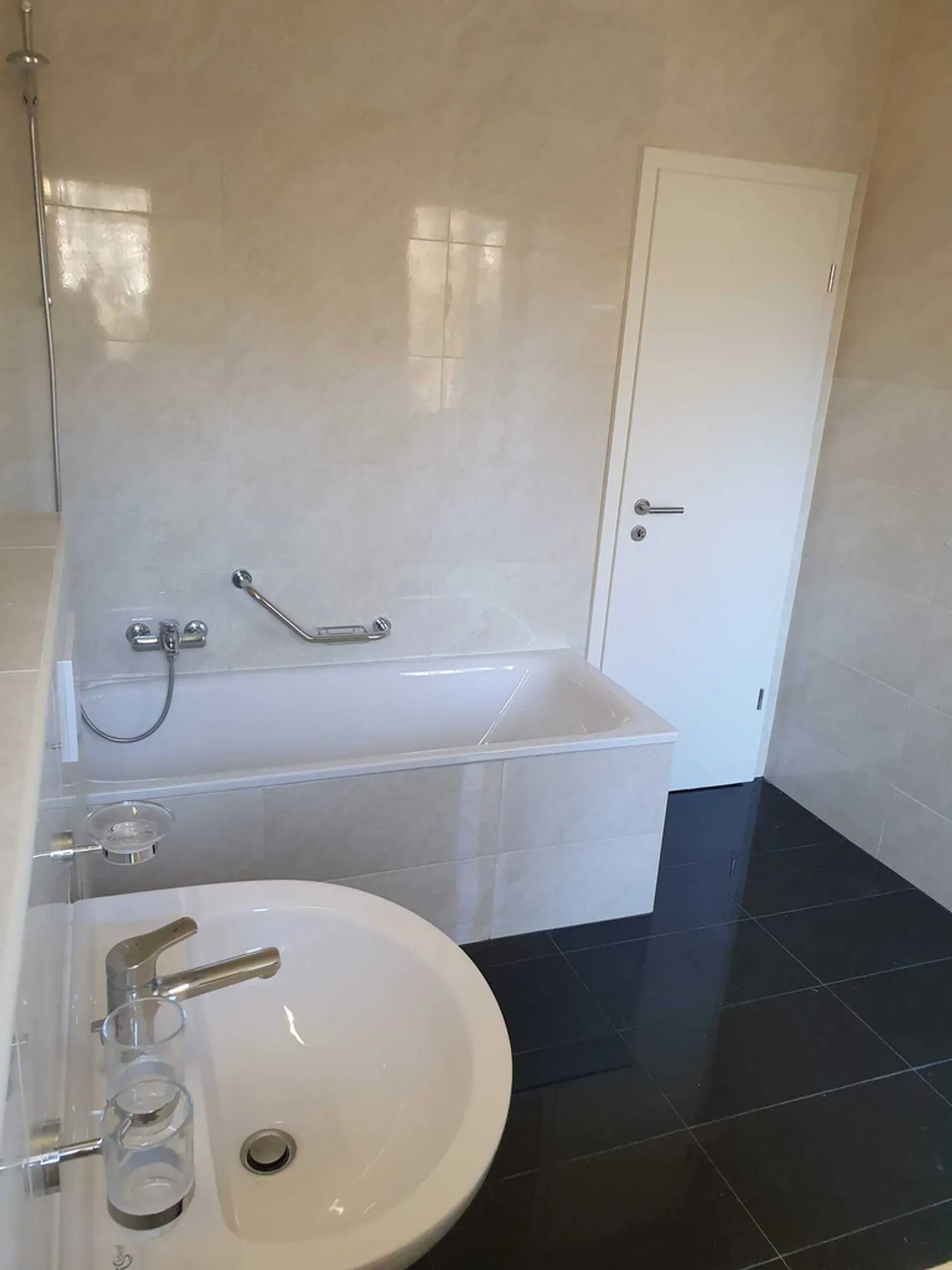 Duplex con 4,5 camere di 162 m² ciascuna - Foto 8 di 11