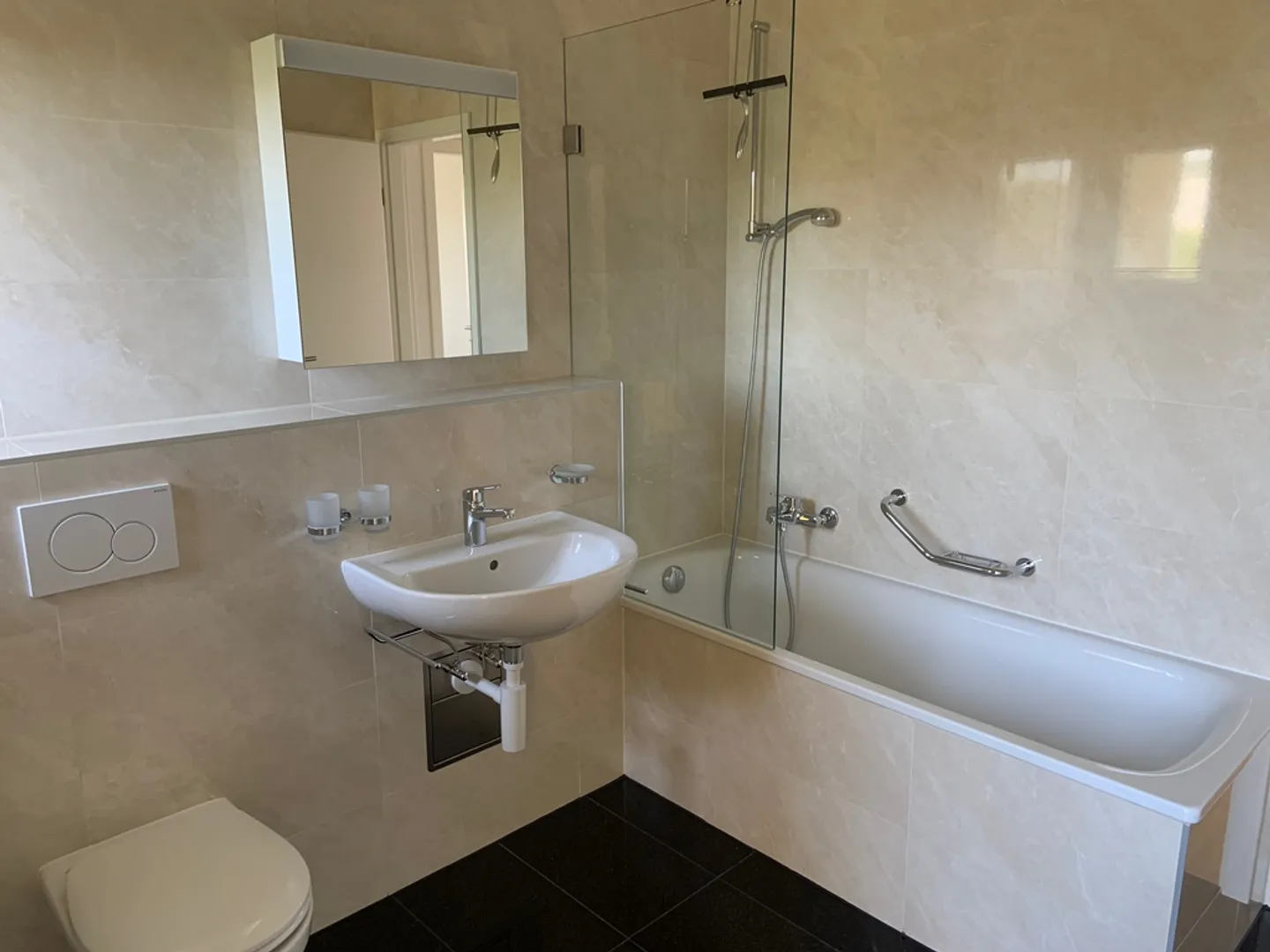 Duplex con 4,5 camere di 162 m² ciascuna - Foto 11 di 11