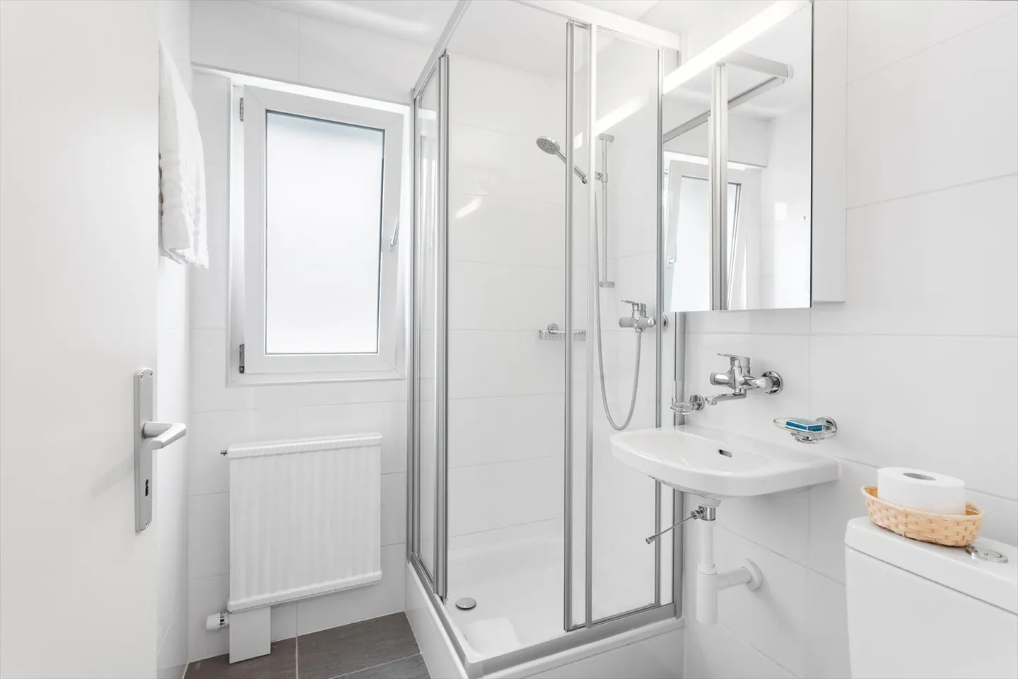 Modern Furnished Studio for Rent in Lausanne - Sallaz - Ideal Location & Price I - Photo 6 of 6