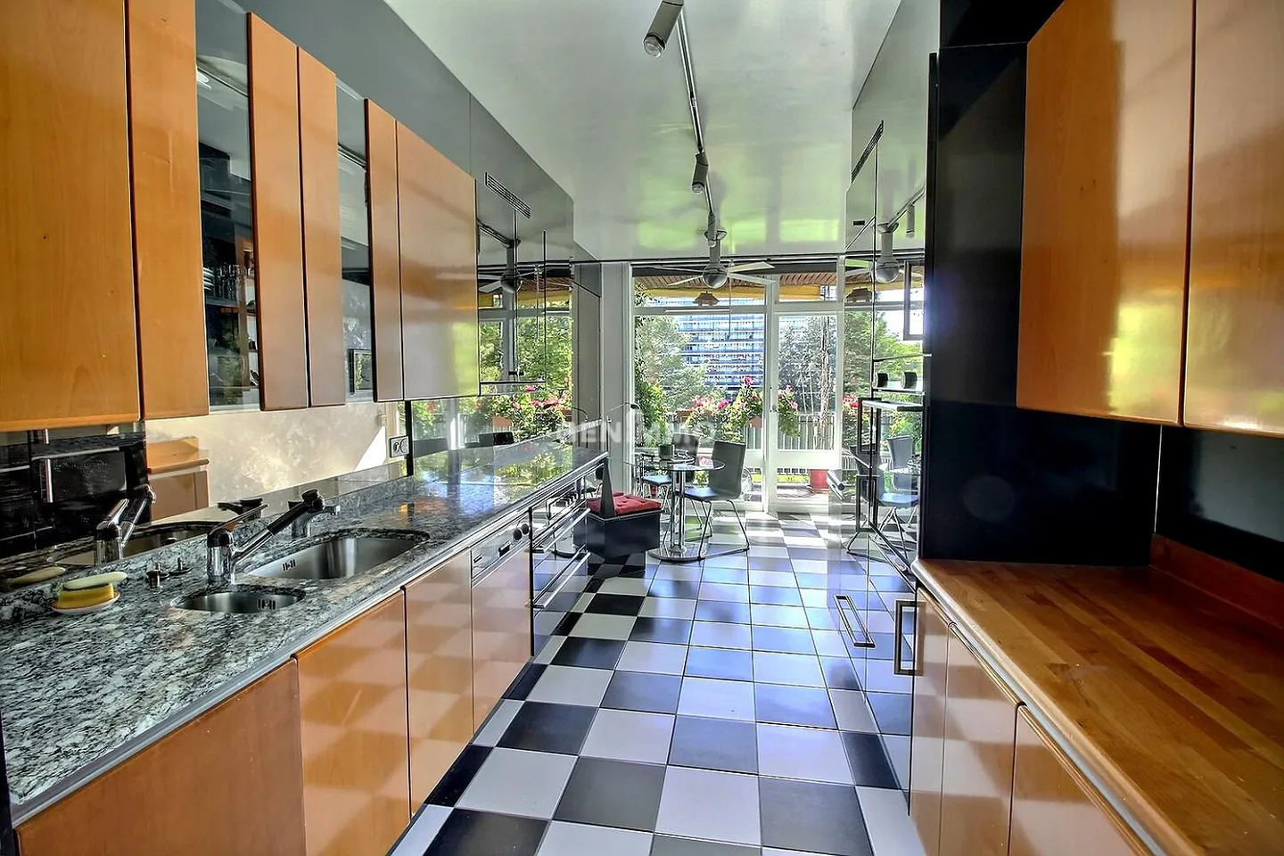 Apartment for sale - Photo 2 of 7