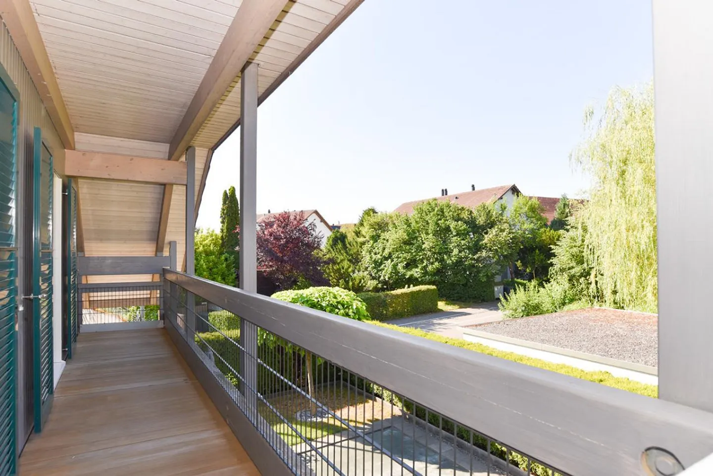 Well-maintained, detached with separate double garage - Photo 13 of 14