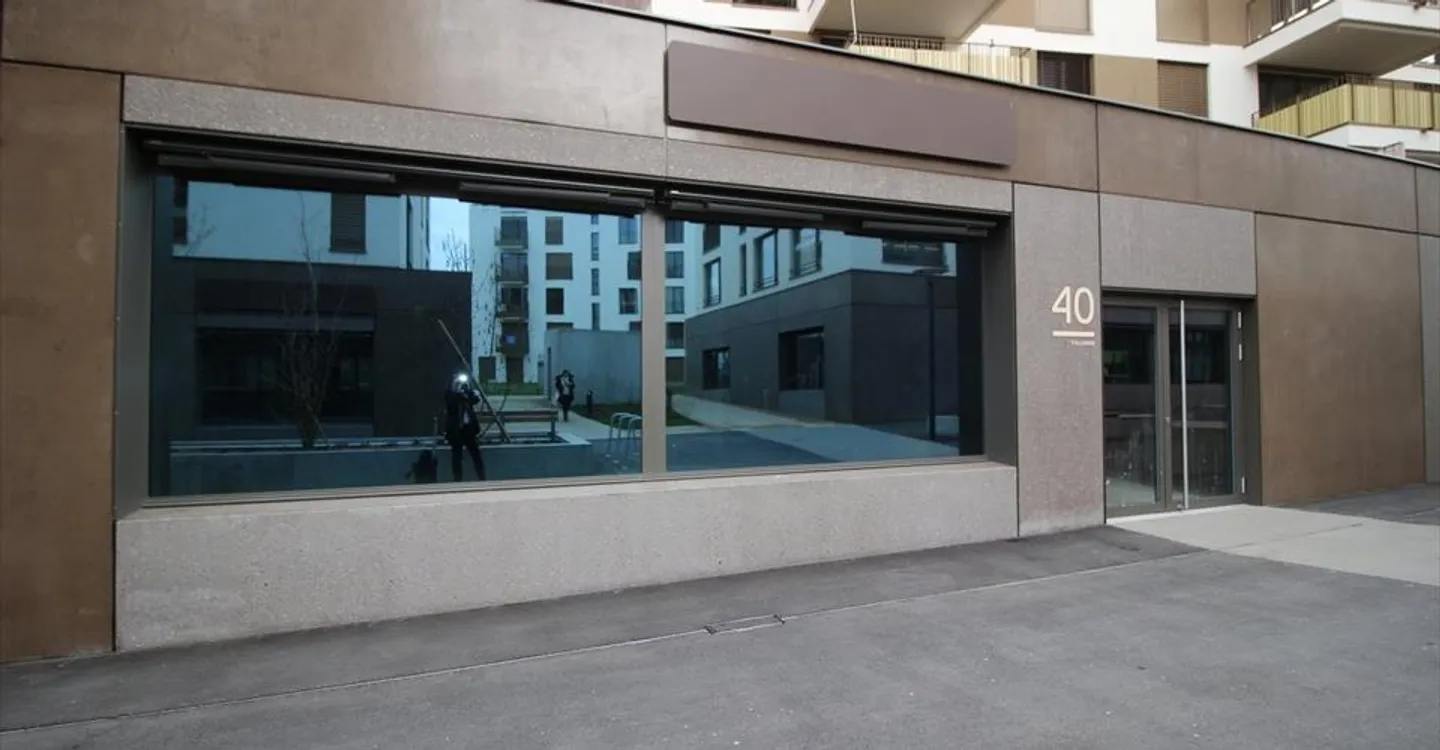 Mischgenutztes Gebäude mieten - Foto 3 von 13