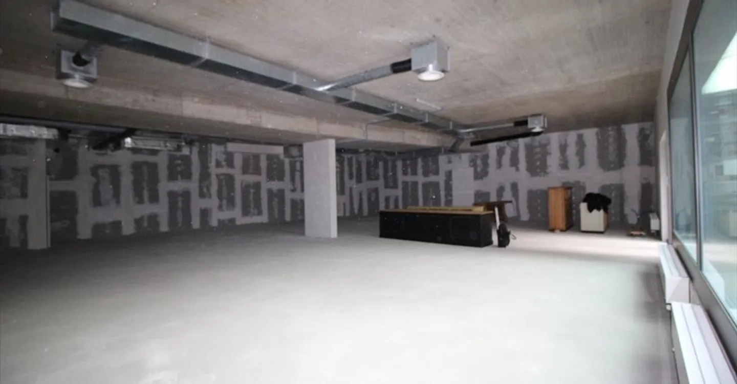 Mischgenutztes Gebäude mieten - Foto 12 von 13