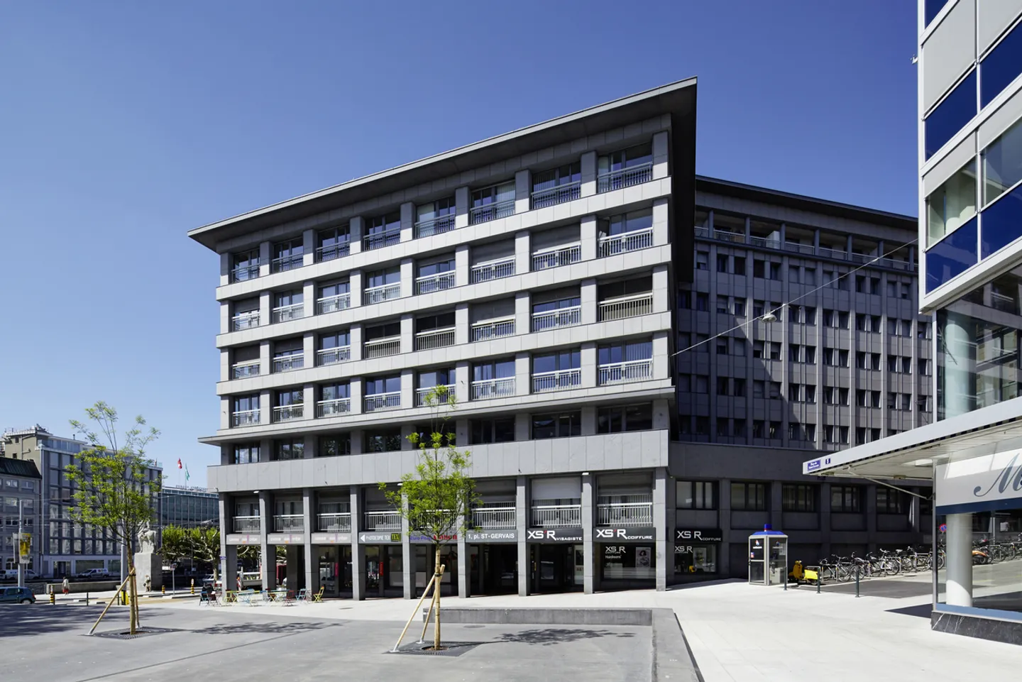 Bel Air - Place de parc intérieure - Photo 2 of 2