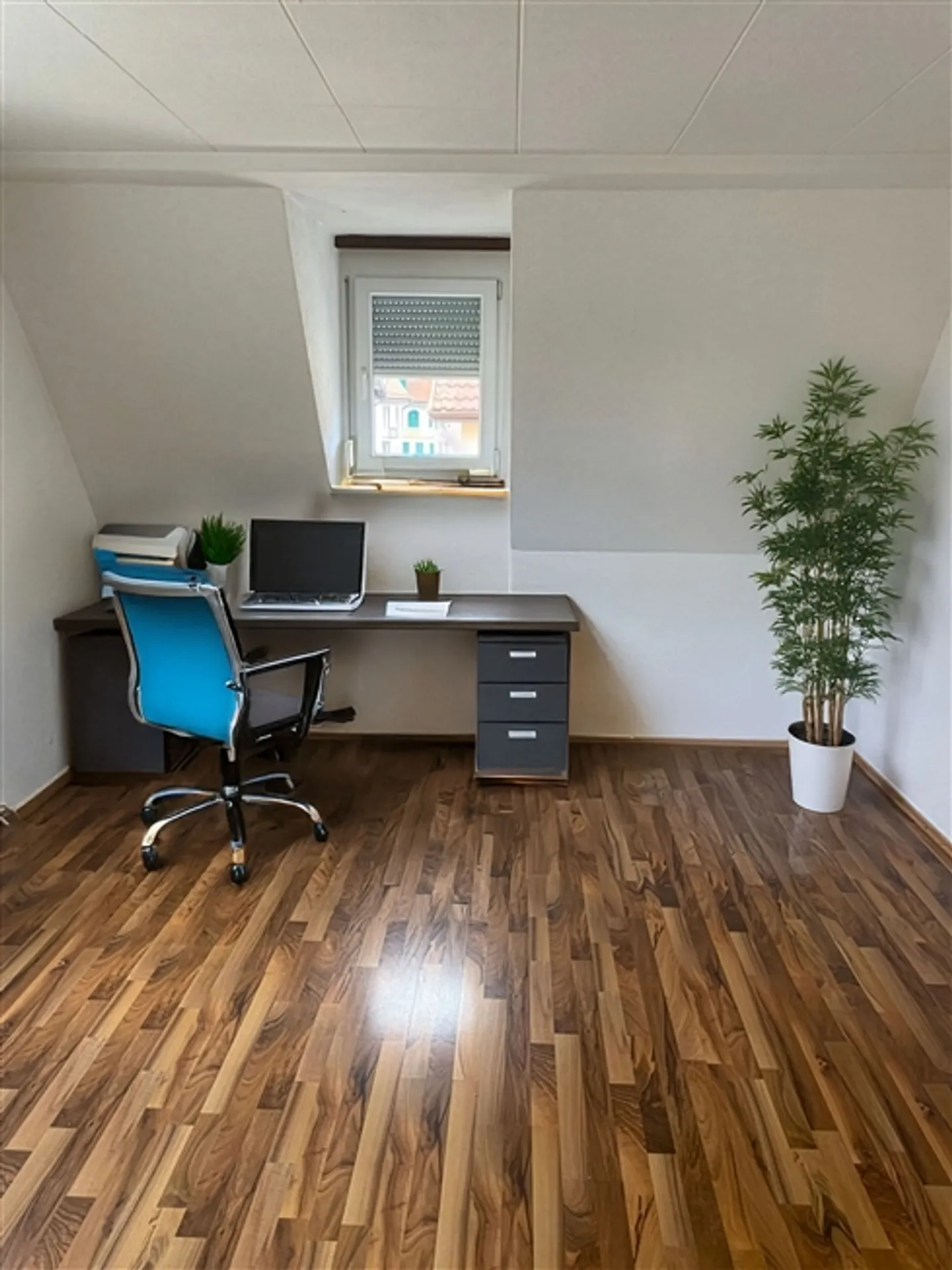 6-Zimmer-Wohnung - Foto 2 von 7