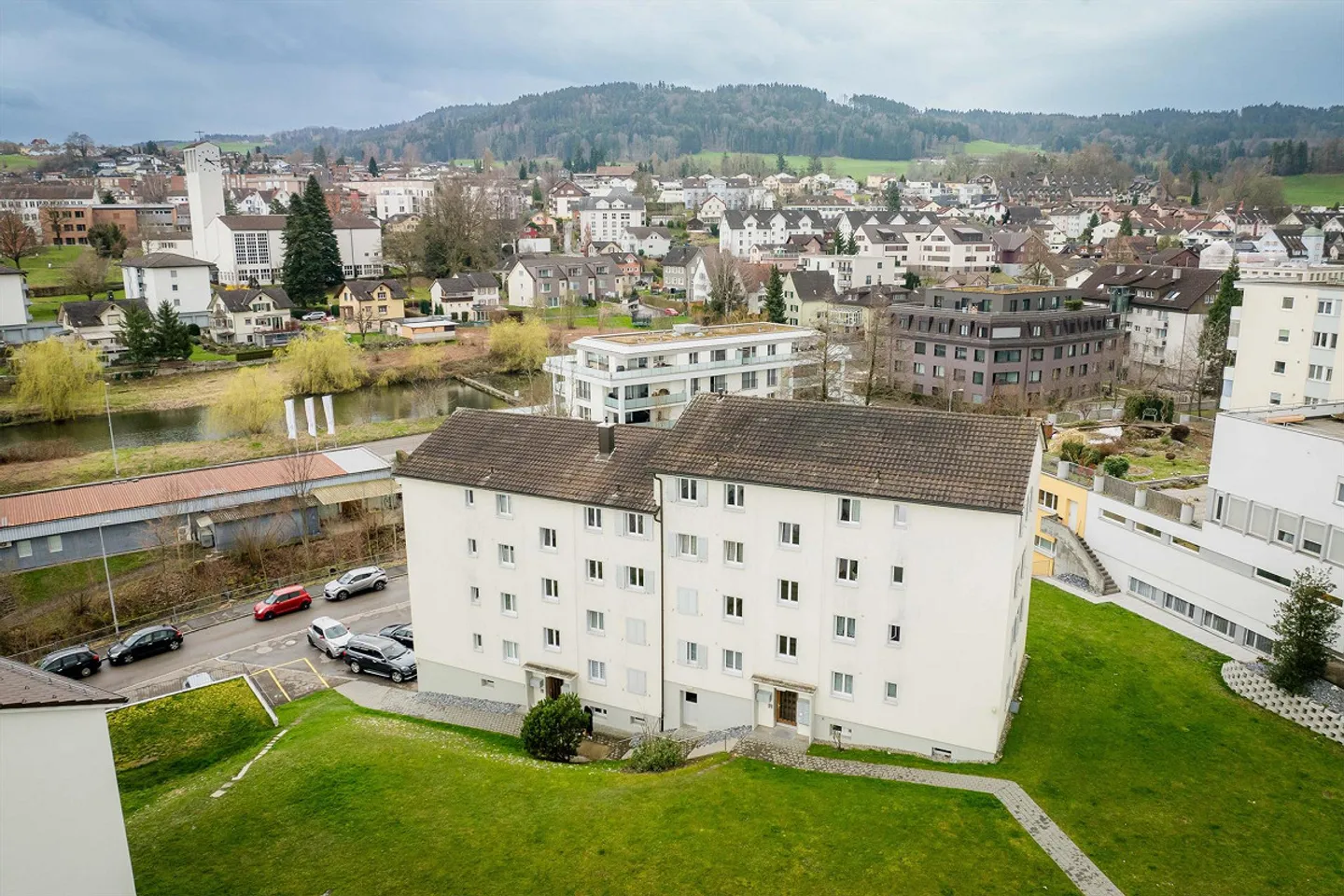 Bright 3-room apartment for rent in Oberuzwil - Photo 1 of 9
