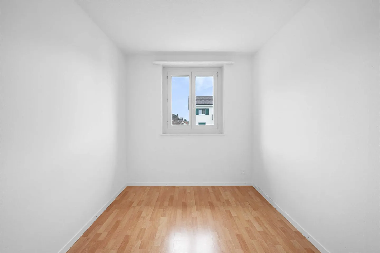 Bright 3-room apartment for rent in Oberuzwil - Photo 8 of 9