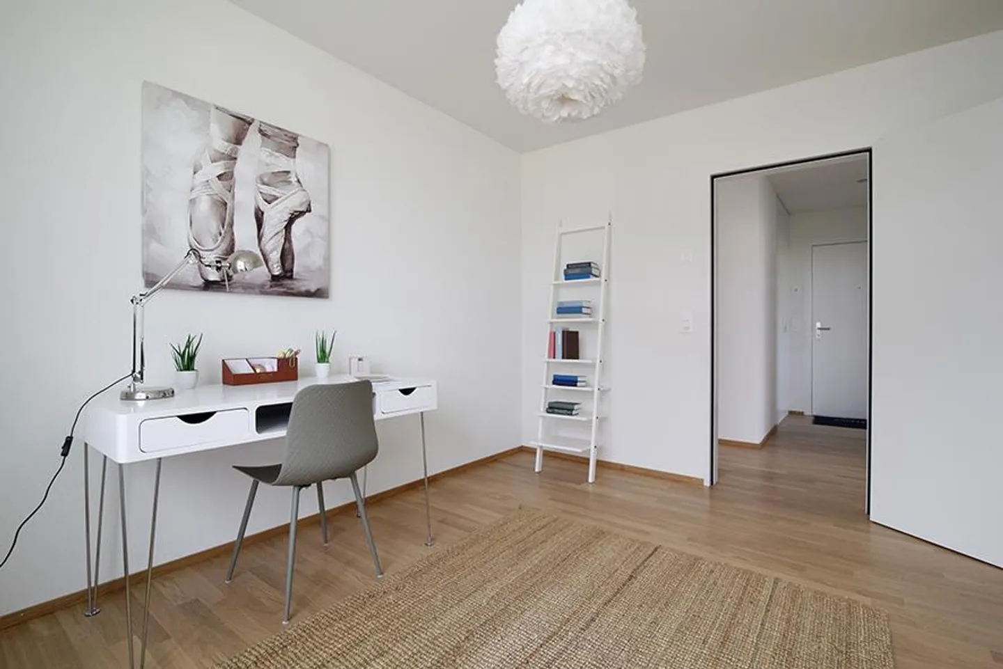 Living close to the city yet in peace? Your search ends here! - Photo 10 of 13