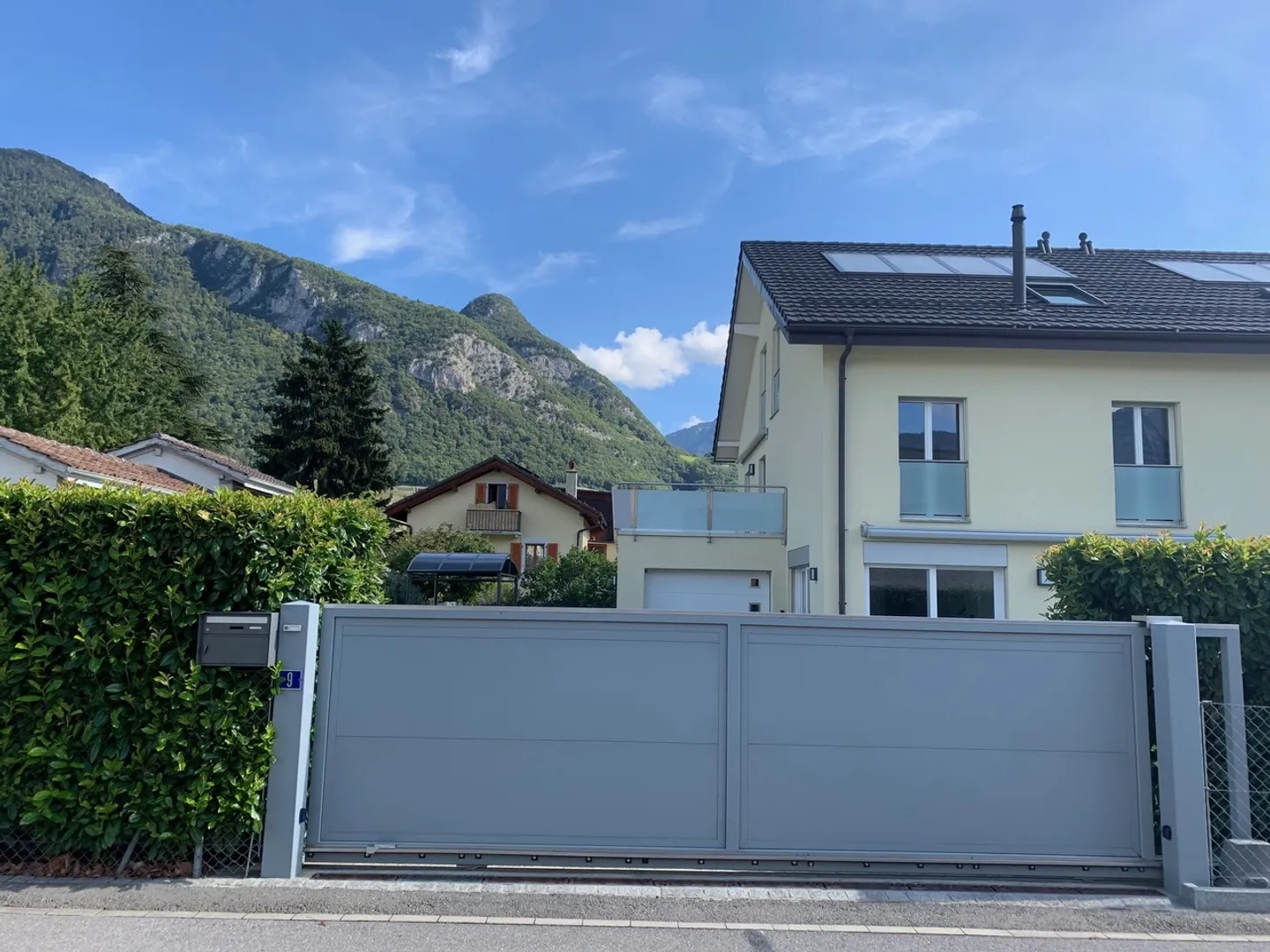 Magnifica casa a schiera di 8 stanze con terrazza e giardino - Foto 2 di 27