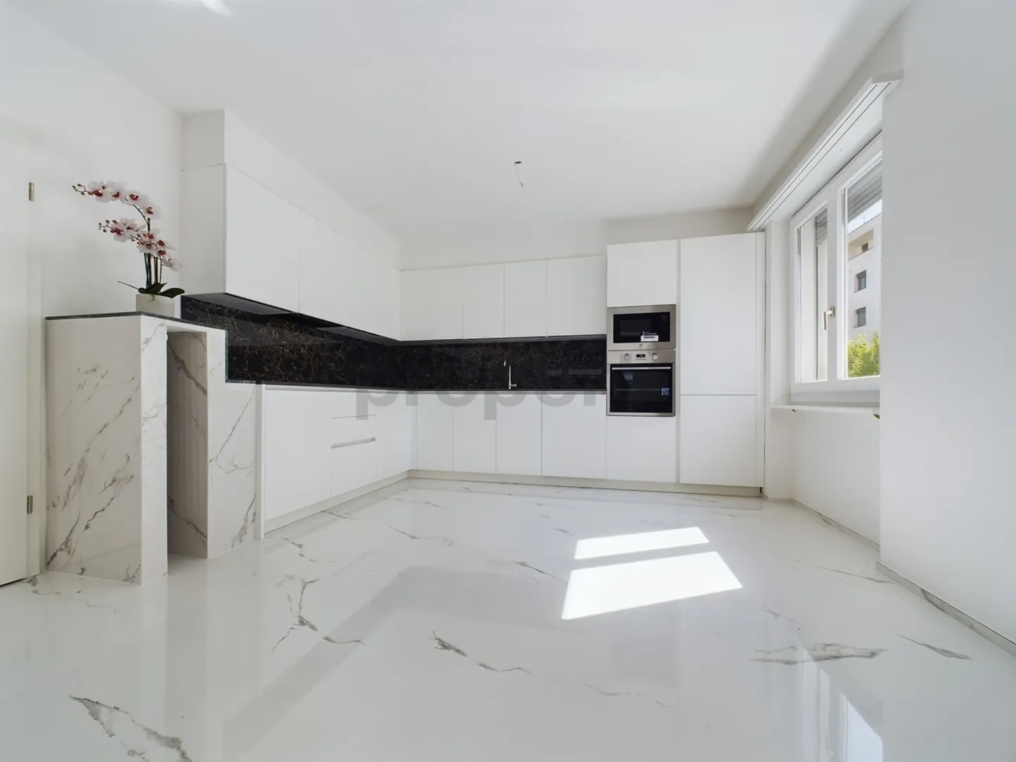 Moderne und helle 4.5-Zimmer-Wohnung in LocarnoModerno e luminoso appartamento di 4,5 locali a Locarno - Foto 2 von 10