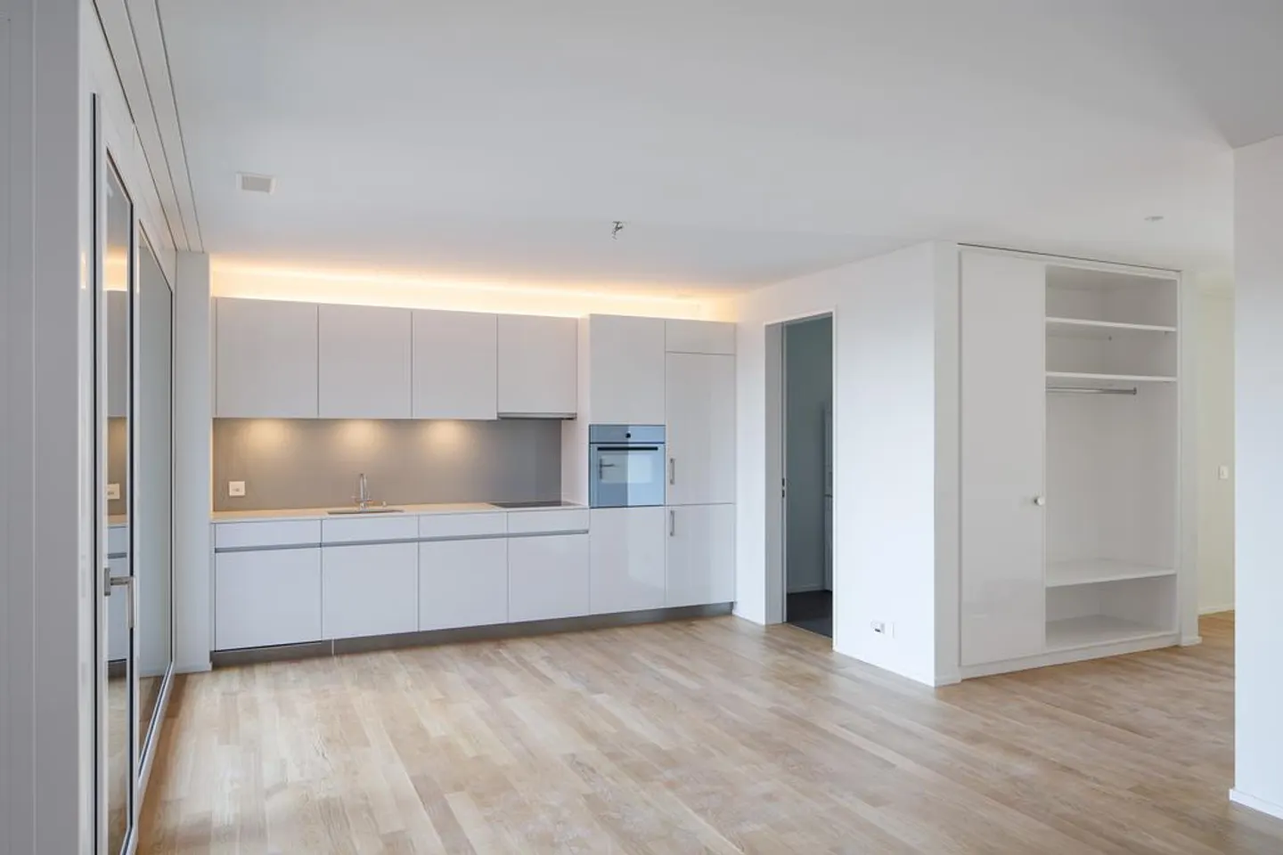 Helle 4.5-Zimmerwohnung - Foto 3 von 8