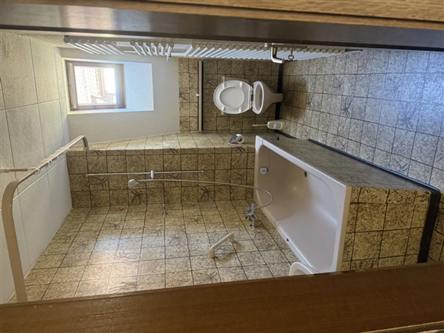 6-Zimmer-Wohnung - Foto 6 von 7