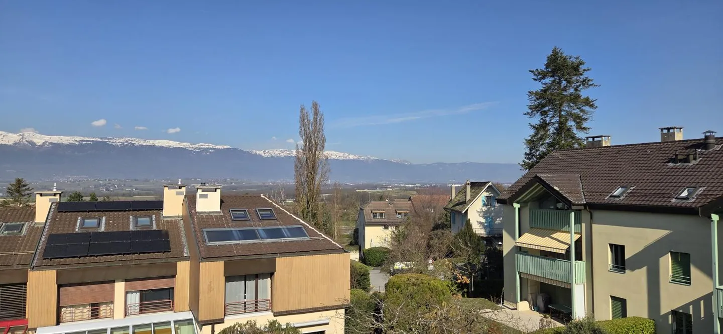 Hervorragende und einzigartige Duplexwohnung im Dachgeschoss in Bernex - Foto 1 von 17