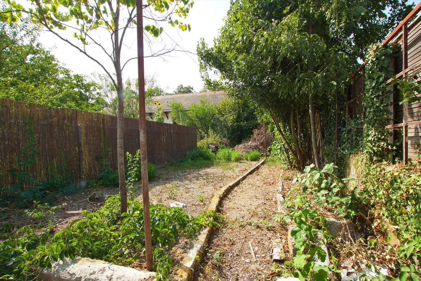 2,5 Zimmer Neubau mit Garten - Foto 9 von 9