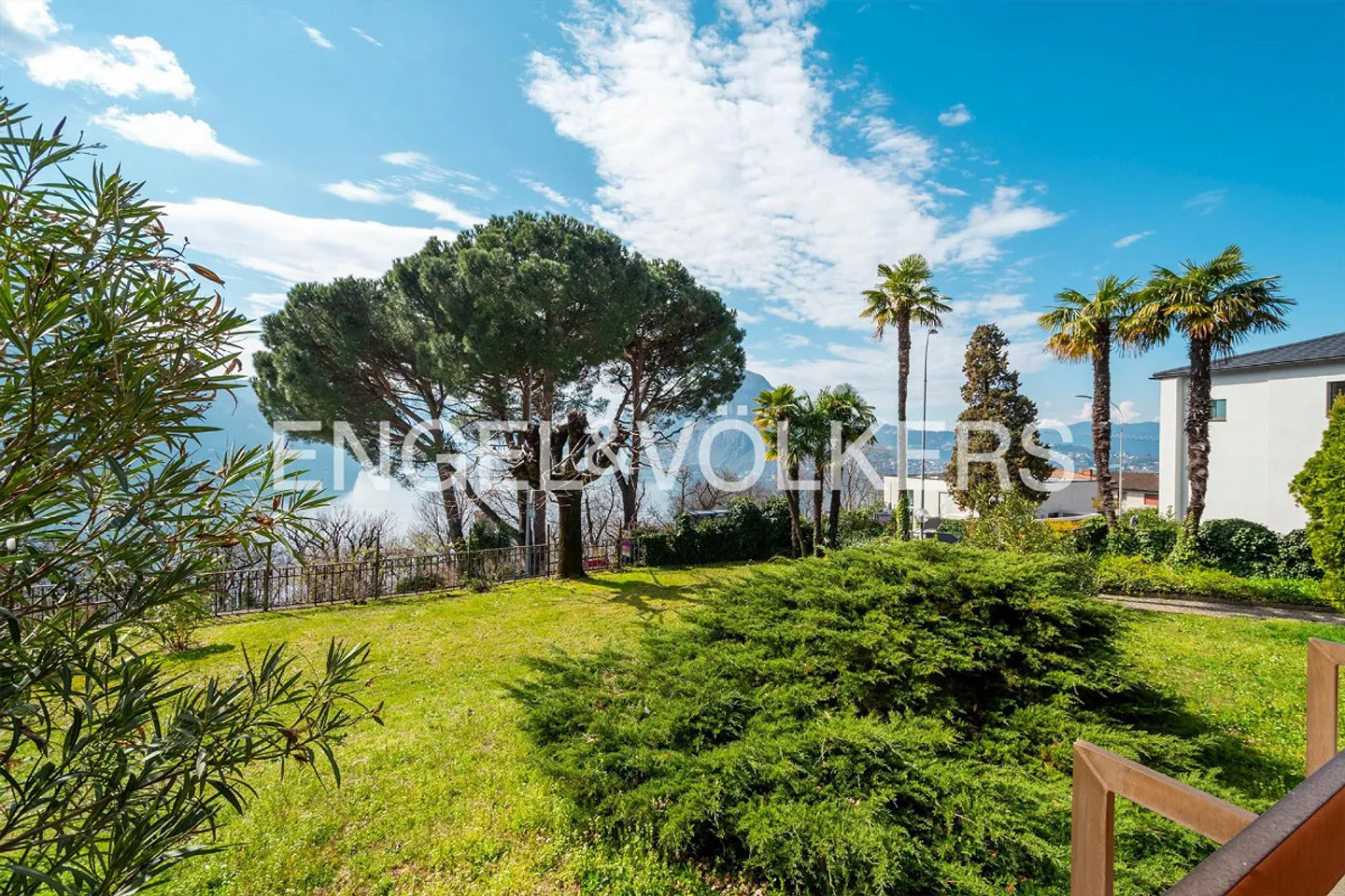Appartamento Incantevole e Confortevole con Vista sul Lago - Foto 10 di 12