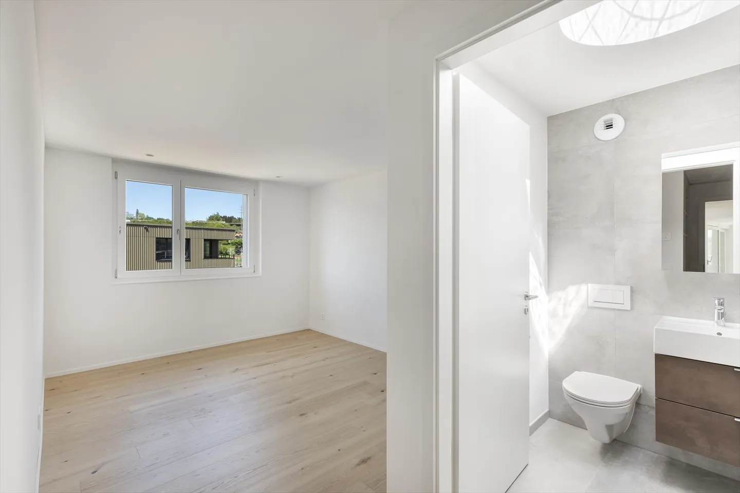 Beautiful bright 4.5-room apartment on the top floor in Matran - Photo 6 of 8