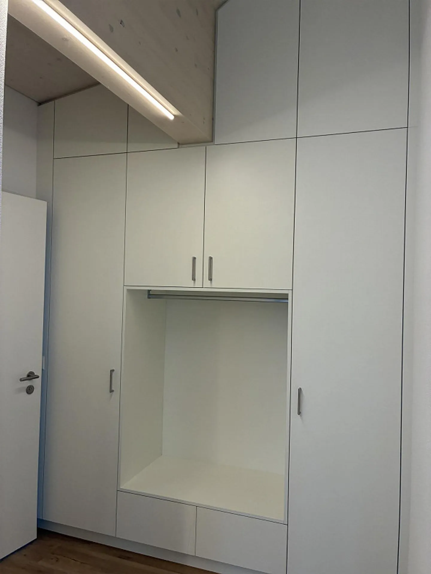 3.5 Attic Apartment, New Building - Photo 7 of 9