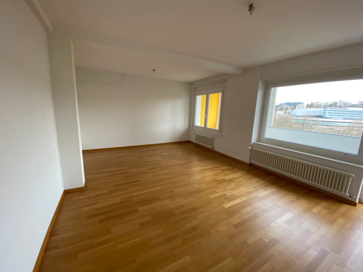 Appartamento completamente ristrutturato a almeno 15 minuti dal centro città - Foto 3 di 8