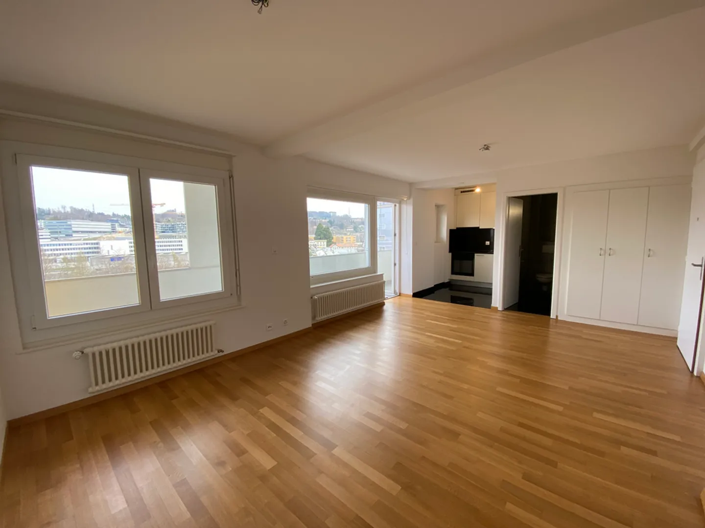 Appartamento completamente ristrutturato a almeno 15 minuti dal centro città - Foto 5 di 8