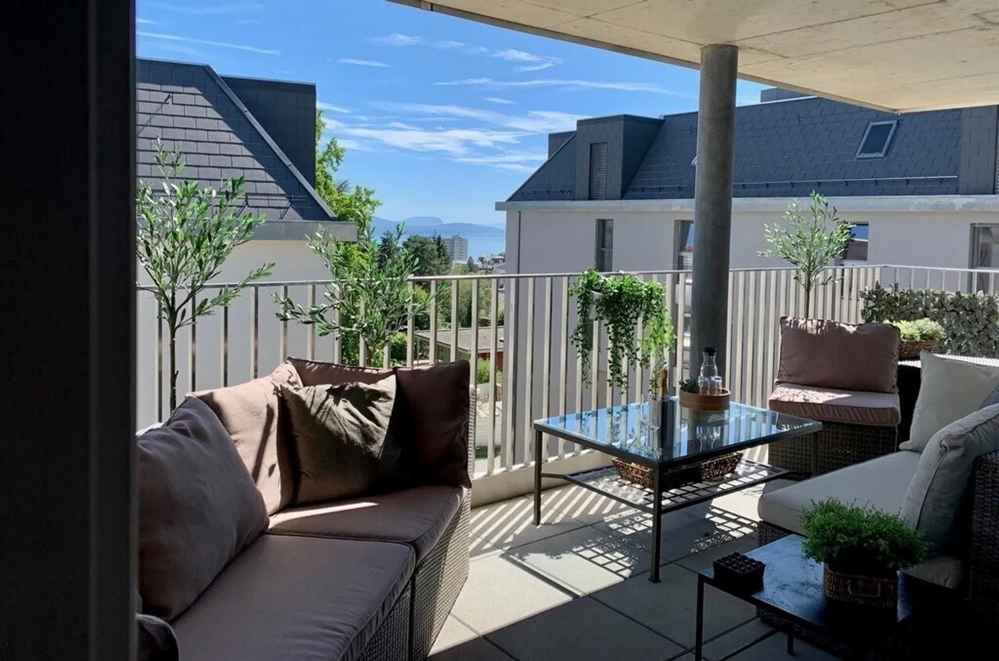 Appartement situé dans une zone résidentielle et proche des commodités - Photo 1 sur 10