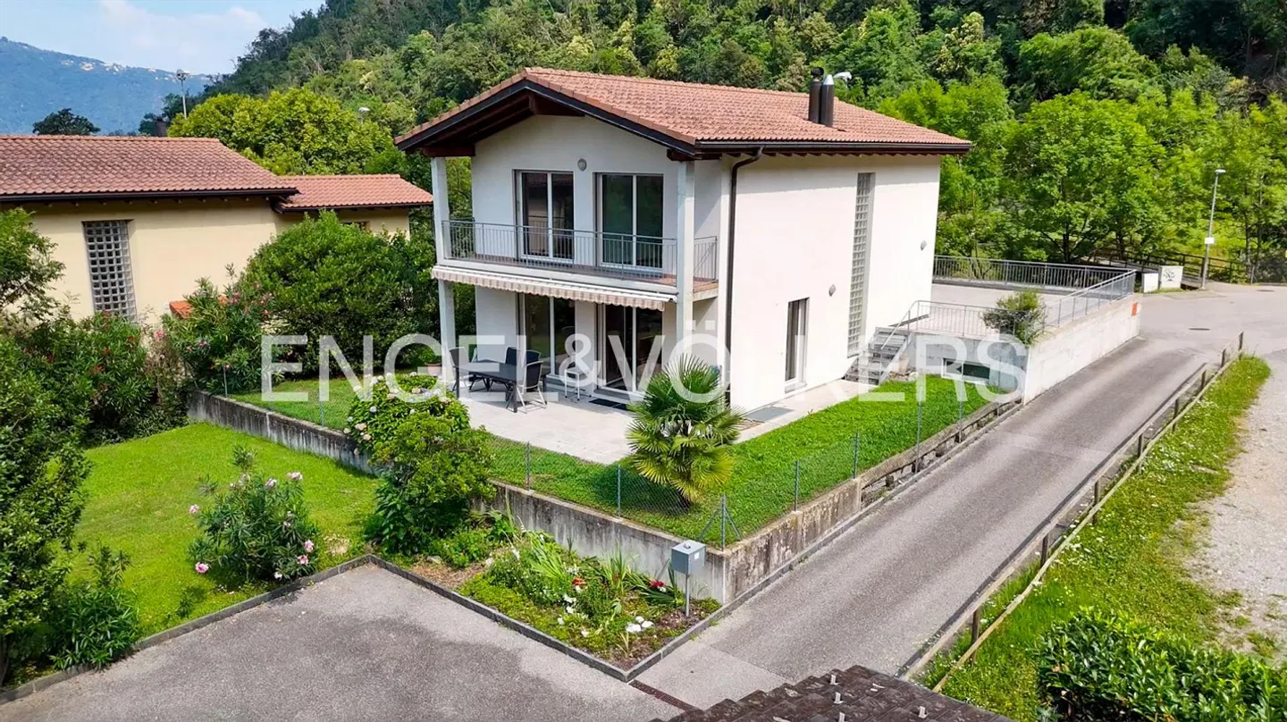 Bellissima casa unifamiliare con 5,5 stanze - Foto 2 di 13