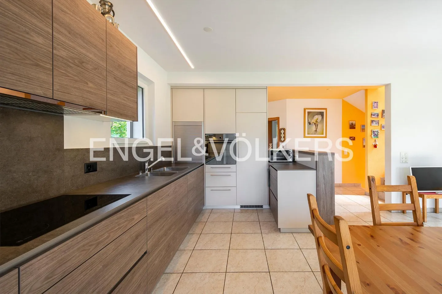 Bellissima casa unifamiliare con 5,5 stanze - Foto 5 di 13