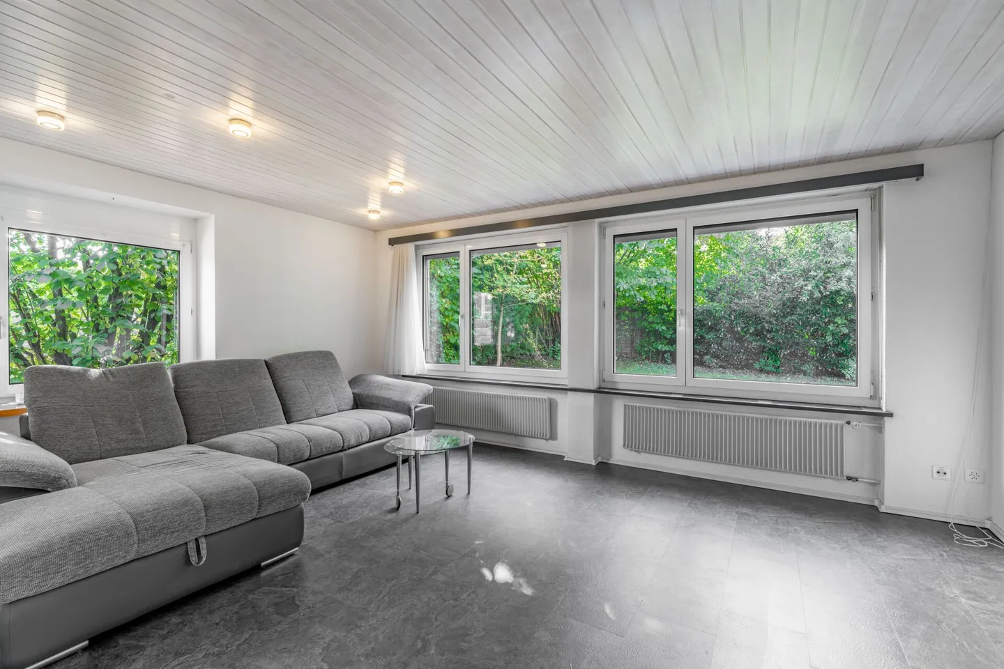 Ehemaliges Postgebäude mit Einfamilienhaus & Gewerbe - zentrumsnah in Itingen - Foto 7 von 12