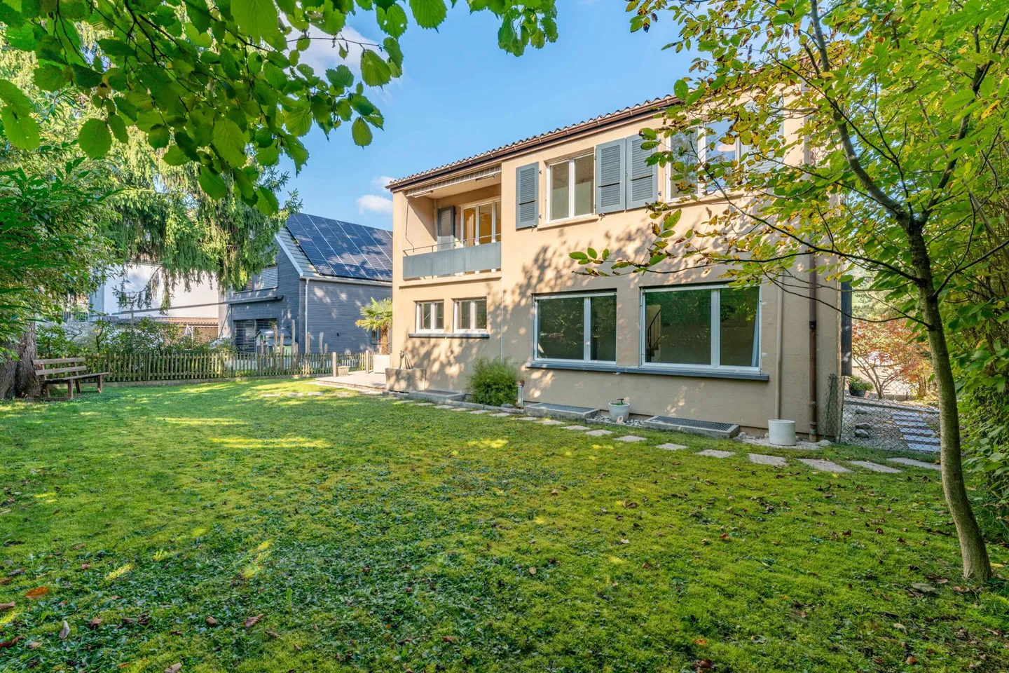 Ehemaliges Postgebäude mit Einfamilienhaus & Gewerbe - zentrumsnah in Itingen - Foto 12 von 12