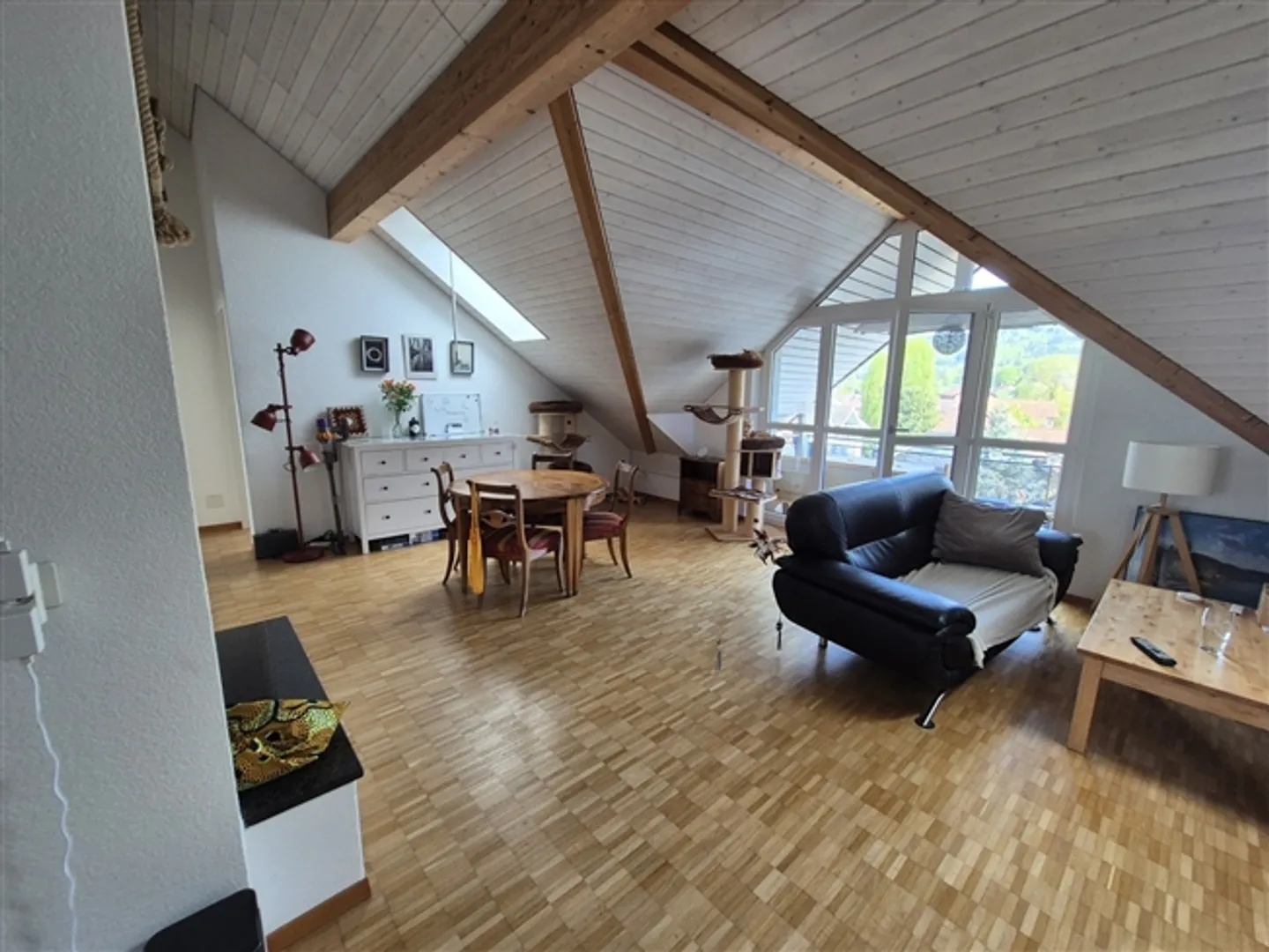 «APPARTEMENT 3½ PIÈCES À MOOSSEEDORF (BE), MEUBLÉ, TEMPORAIRE» - Photo 2 sur 9