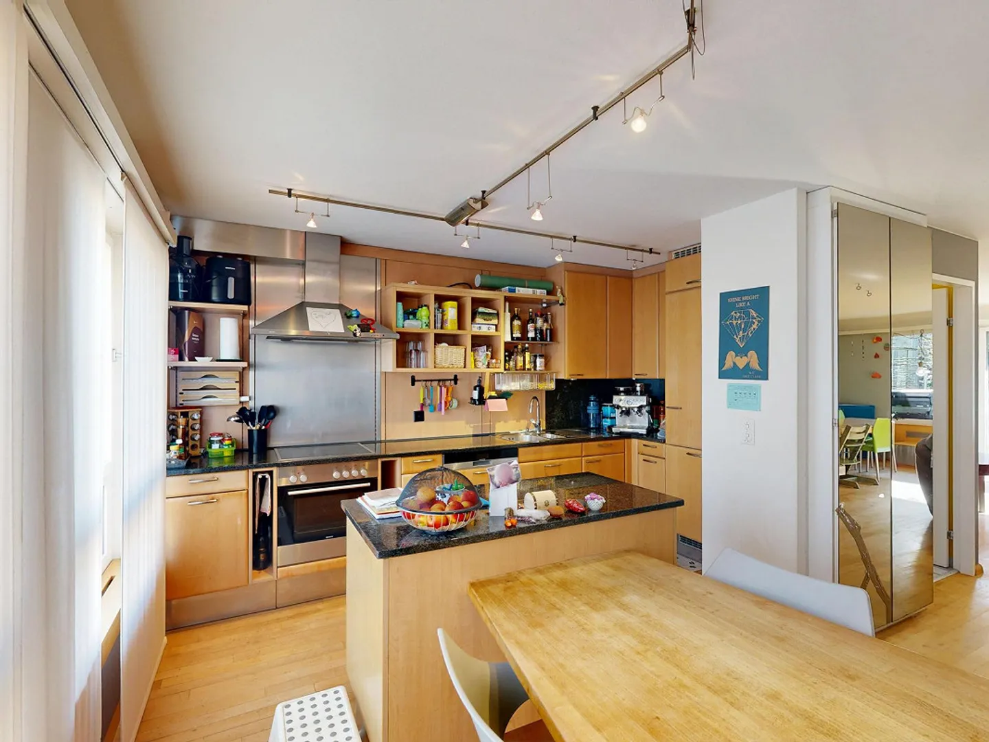 Maison individuelle de 6 pièces dans un emplacement central - Photo 4 sur 17