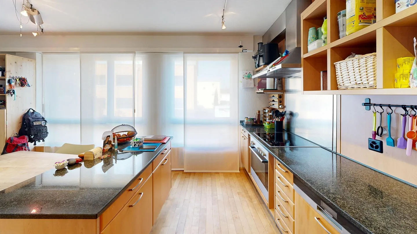 Maison individuelle de 6 pièces dans un emplacement central - Photo 5 sur 17