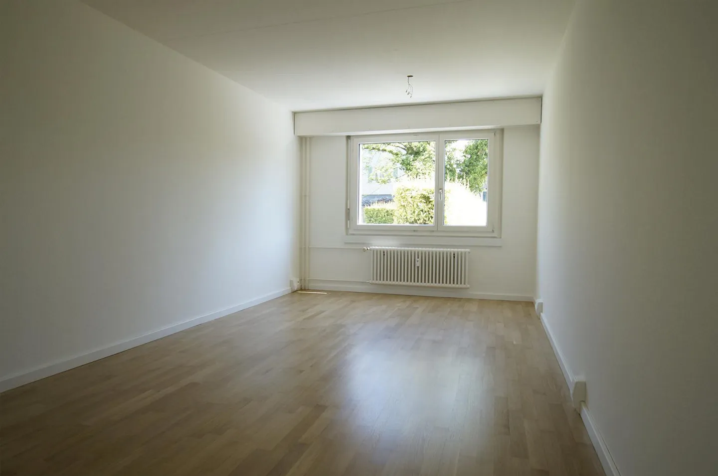 Spacious 4.5-room apartment for rent in Cham - Photo 5 of 8