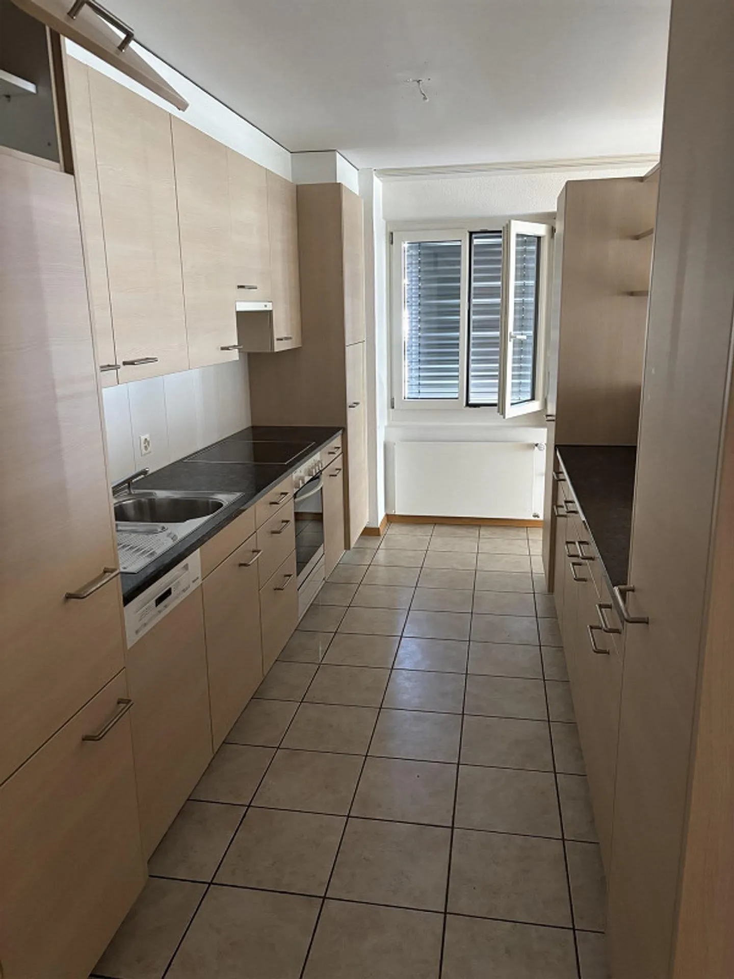 Geräumige Familienwohnung in Zürich - Foto 4 von 9