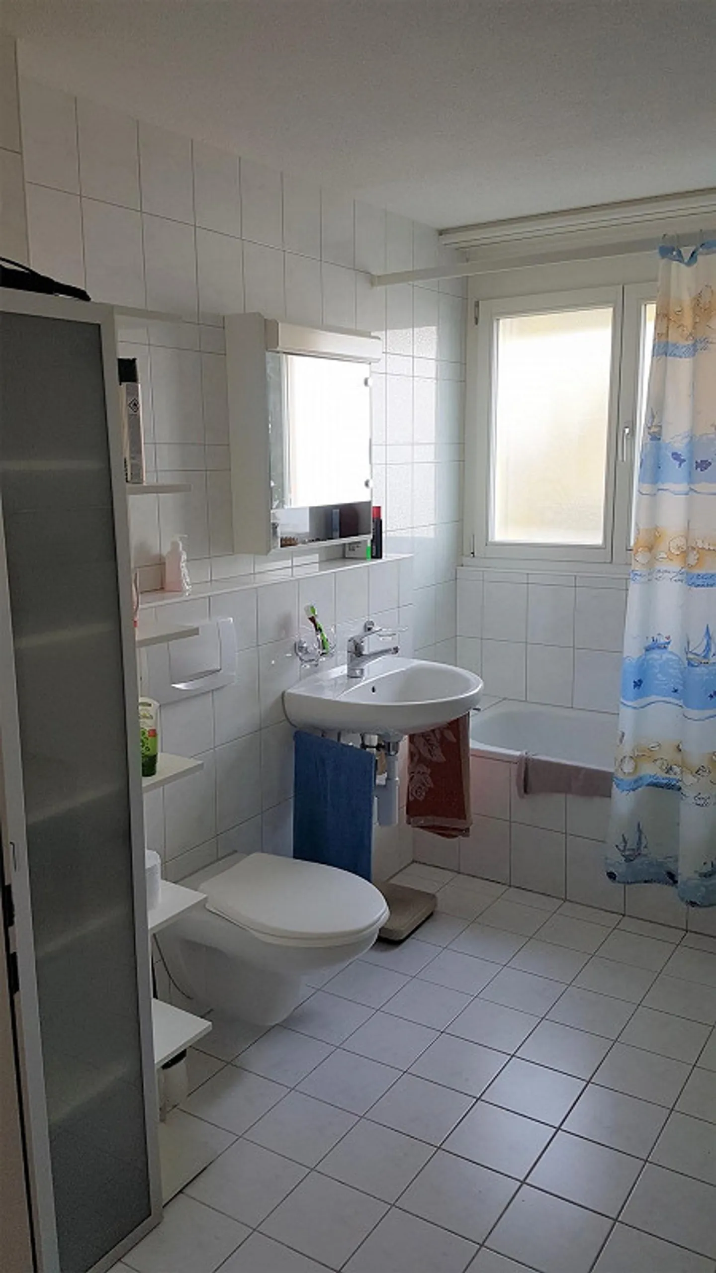 Bel et lumineux appartement de 2,5 pièces - Photo 2 sur 4