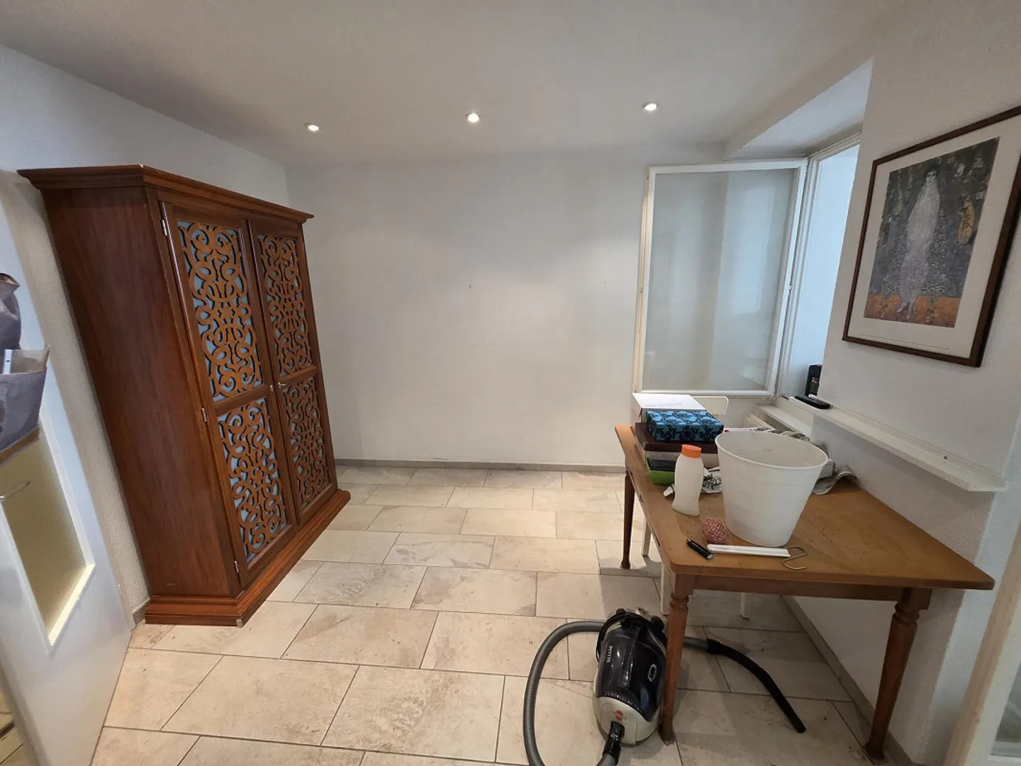 Spacious 2.5 Room Apartment Available Immediately - Photo 7 of 13