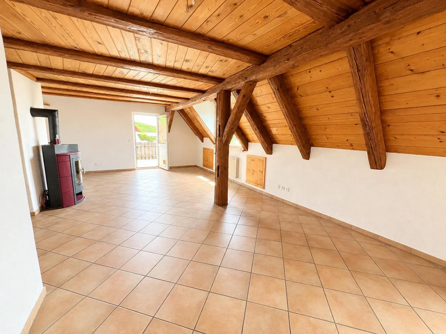 Spacious 4.5-room maisonette apartment in Oberhallau - Photo 4 of 13