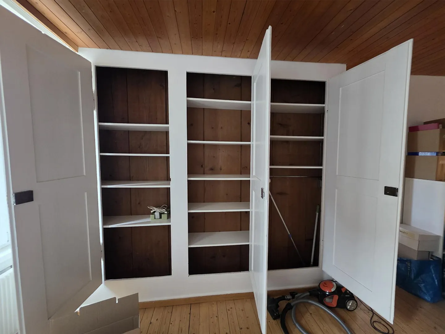 Spacious 2.5 Room Apartment Available Immediately - Photo 13 of 13