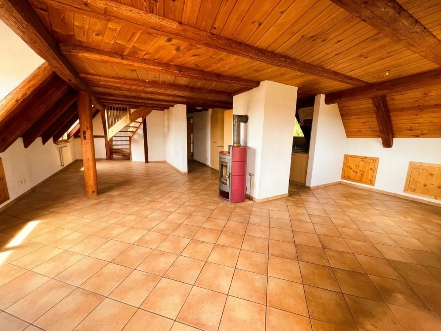 Spacious 4.5-room maisonette apartment in Oberhallau - Photo 5 of 13