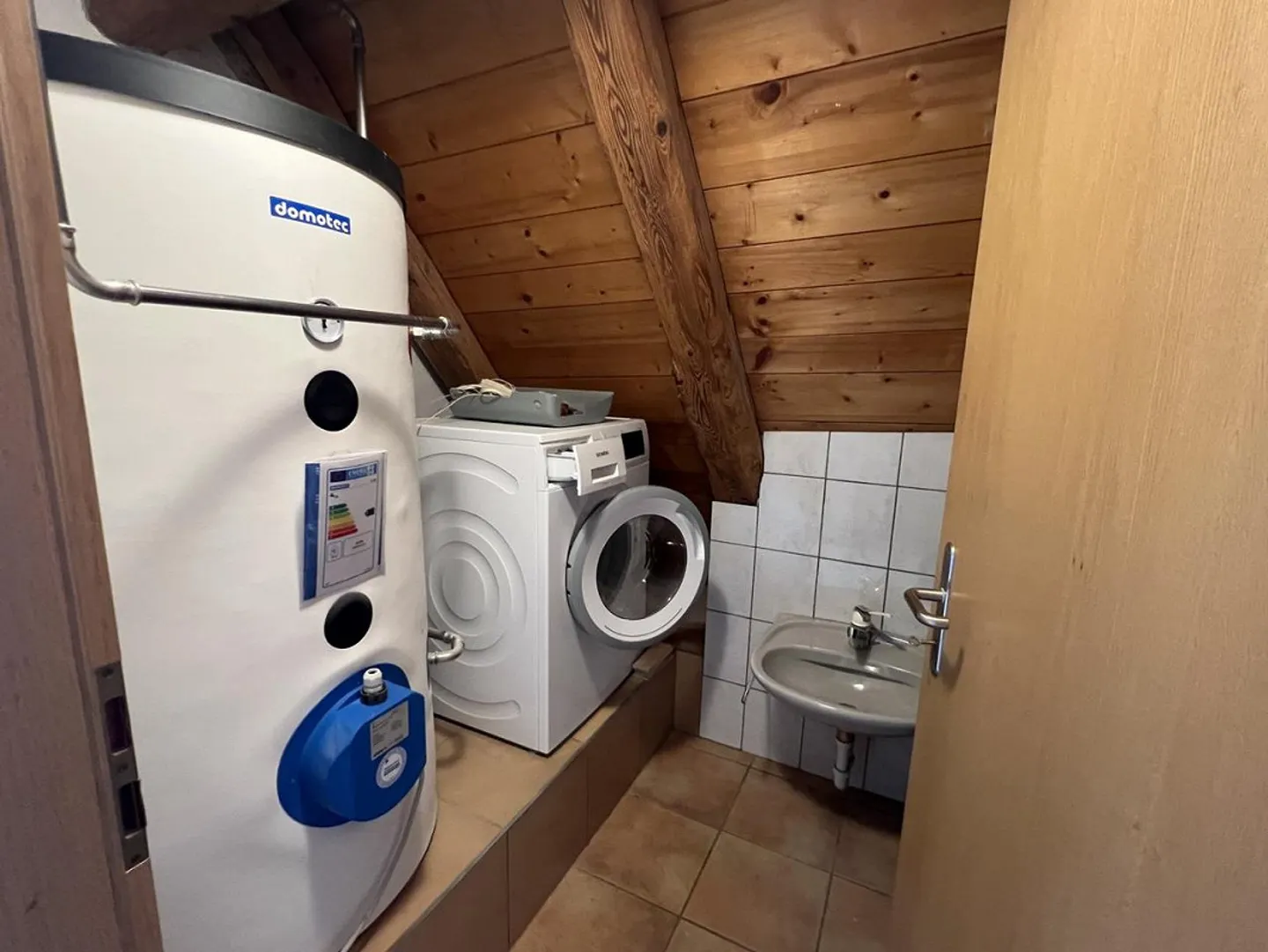 Spacious 4.5-room maisonette apartment in Oberhallau - Photo 10 of 13