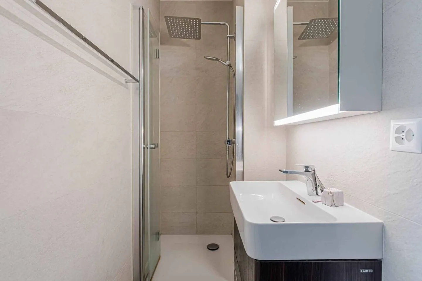 GERÄUMIGE 5-ZIMMER-WOHNUNG - Foto 7 von 10